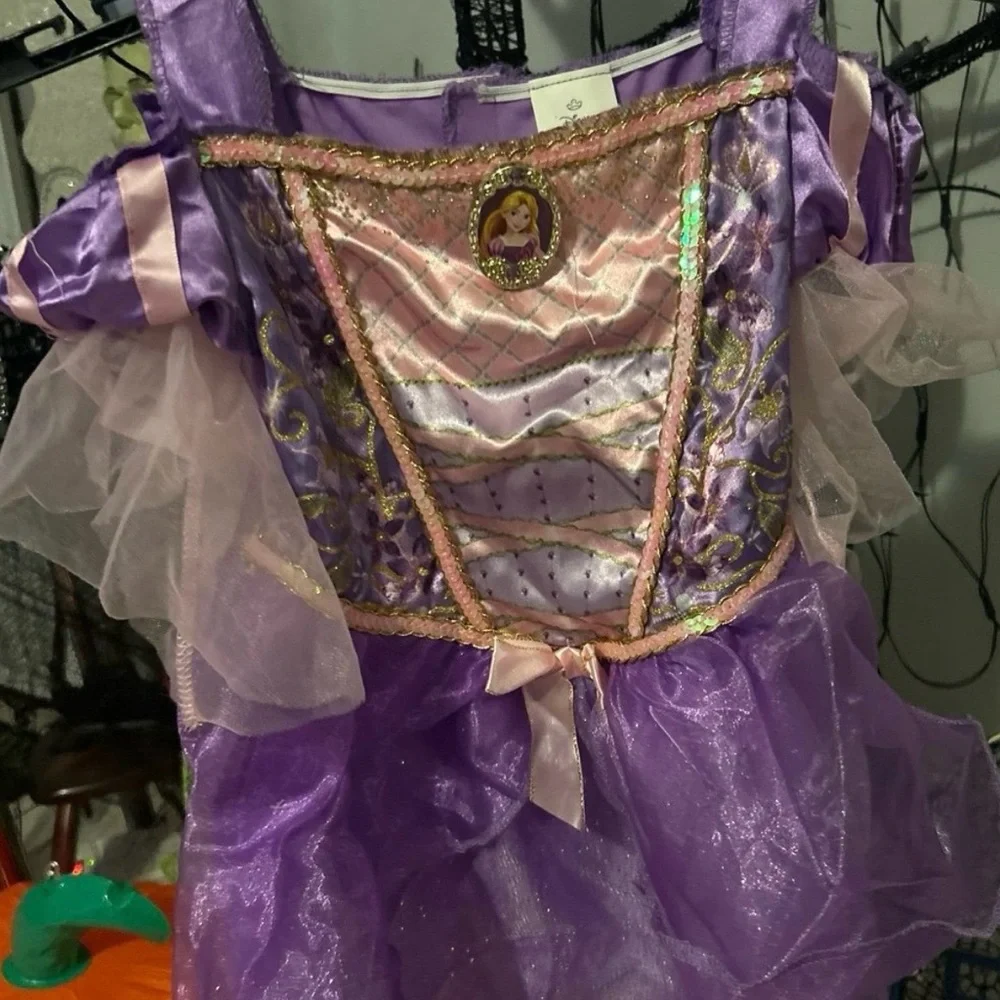 Tangled Rapunzel Costume for Children, Girls XS (4/5) - Picture 3 of 8
